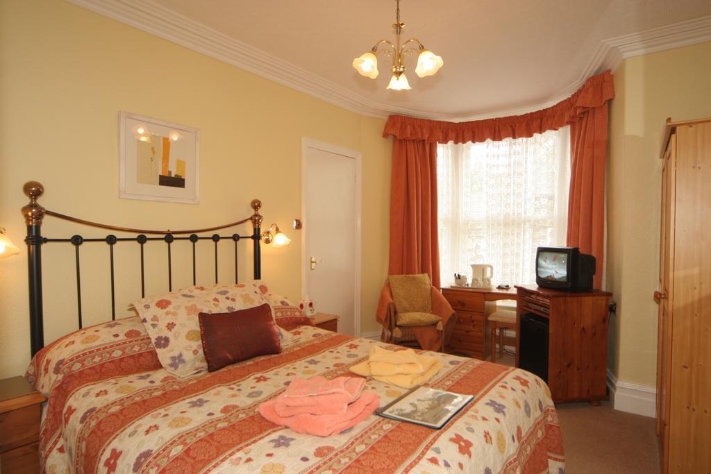 Bed and Breakfast Mylne Bridge House Уиндермир Экстерьер фото